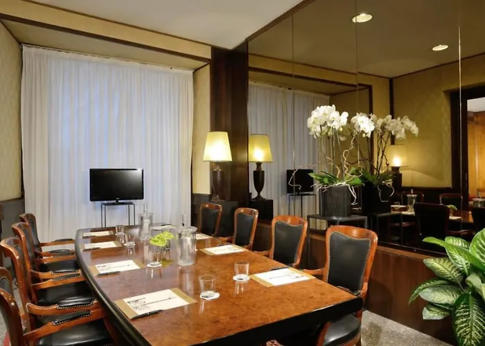 Colonna Palace Otel