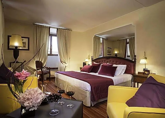 Hotel Colonna Palace